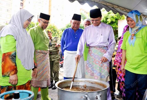 DATUK_RAJA_NONG_CHIK