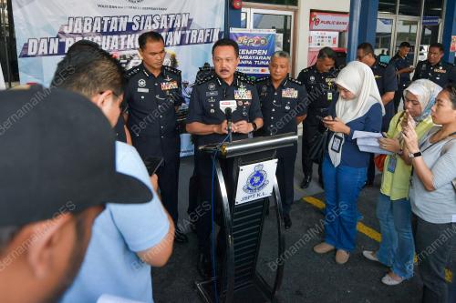 DATUK SERI MOHD YUSRI HASSAN BASRI