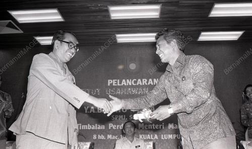 KL08_08012015_INSTITUT_USAHAWAN