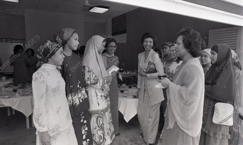 KL08_08012015_NAPSIAH_PERTIWI