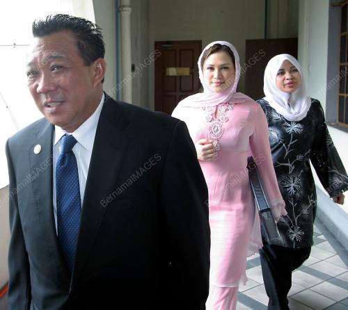 BUNG MOKHTAR RADIN