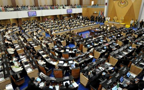 KL08_09032015_PARLIMEN