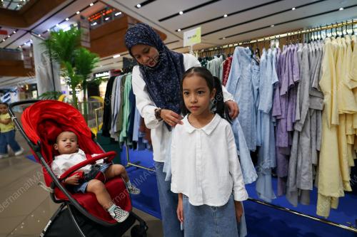 TINJAUAN PERSIAPAN HARI RAYA