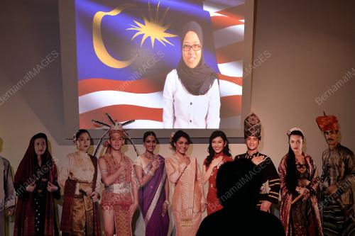 TINJAUAN SAMBUTAN BULAN KEMERDEKAAN