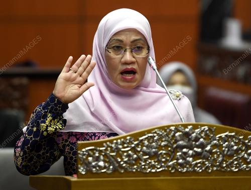 SENATOR DATUK JUHANIS ABD AZIZ