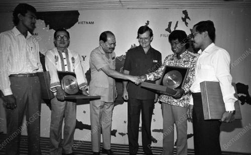 KL08_09102015_PINGAT