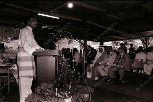 DATUK SERI HUSSEIN ONN