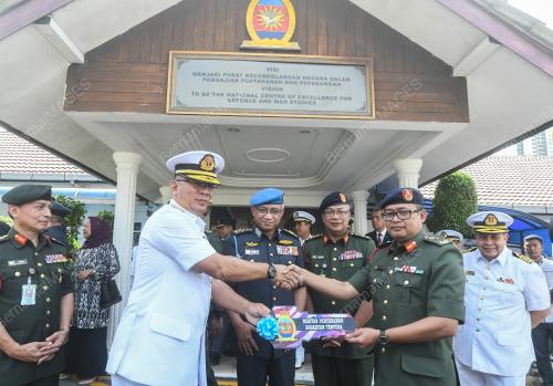 JENERAL TAN SRI AFFENDI BUANG