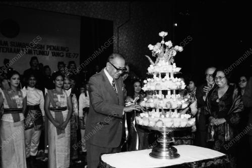 TUNKU ABDUL RAHMAN