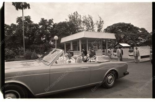 PERARAKAN KERETA DI RAJA