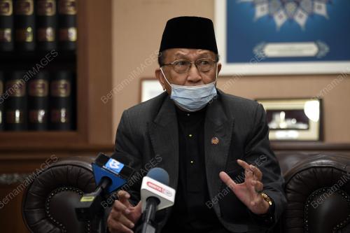 TAN SRI DR RAIS YATIM