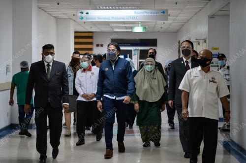 KHAIRY JAMALUDDIN