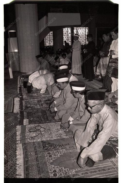 AGONG SEMBAHYANG JUMAAT DI MASJID NEGARA