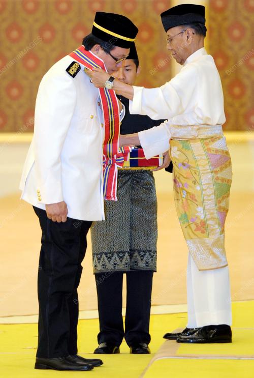 KL08_11122012_AGONG