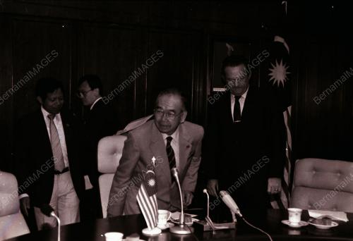 TAN SRI DATUK AMAR STEPHEN YONG