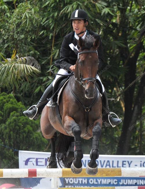 KL08_12052013_EQUESTRIAN