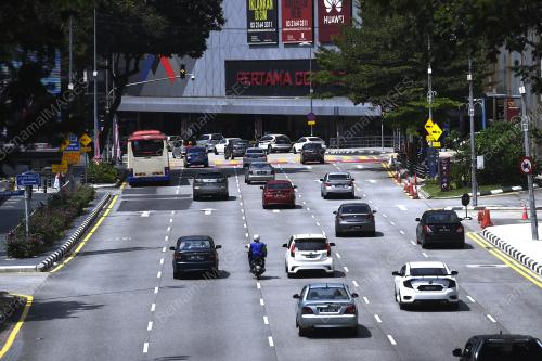 ALIRAN TRAFIK LANCAR