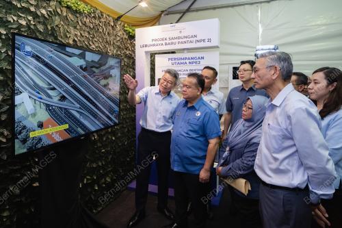 DATUK SERI ALEXANDER NANTA LINGGI
