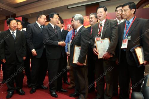 LIOW TIONG LAI