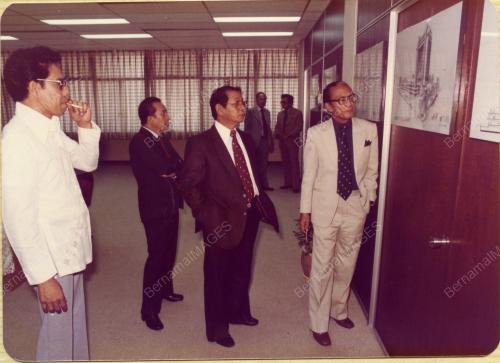 KL08_13-161080_AGENCIES_ASEAN_04092019