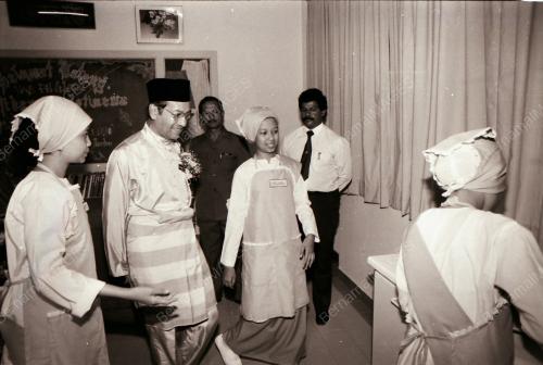 DATO' SERI DR. MAHATHIR BIN MOHAMAD