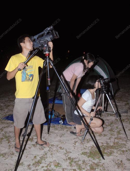 HUJAN METEOR