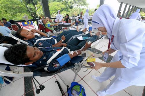 KL08_13092013_DERMA_DARAH