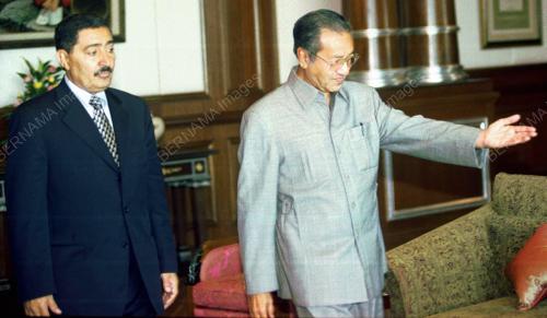 DR MAHATHIR