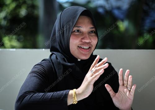 ZAINAB ASH SHUGRA AMER
