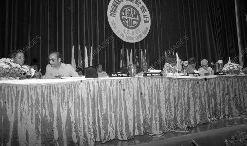 KL08_14012015_SIDANG_AGONG_MIC