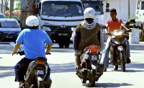 KL08_14012015_WARGA_ASING