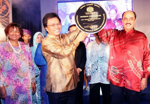 MOHD SHAFIE APDAL
