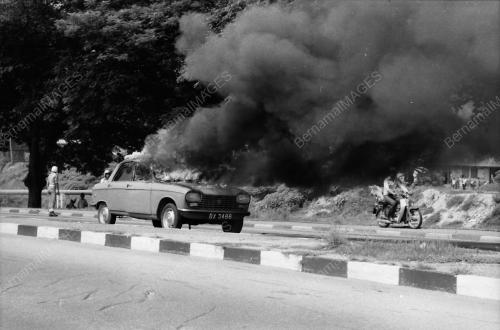 KERETA TERBAKAR