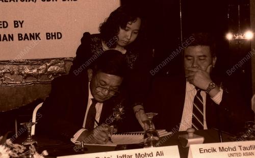 KL08_140390_ASIANBANK