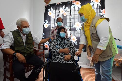 DATUK ZAINAL ABIDIN SAKOM