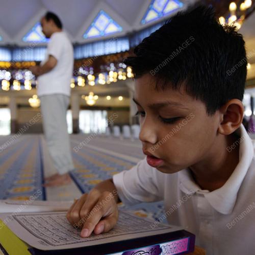 AIMAN HANAFI AZHAR