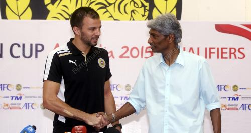 KL08_14102013_PIALA_ASIA