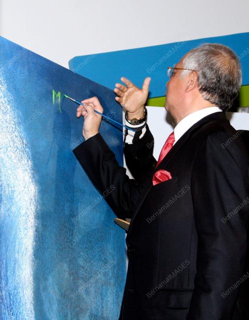 NAJIB TUN RAZAK