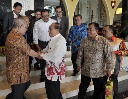 DATUK SERI DR RAIS YATIM