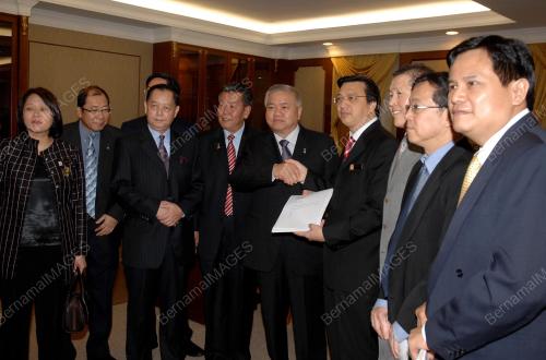 LIOW TIONG LAI