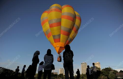 KL08_16022017_BALLON