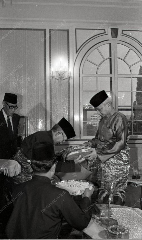 SULTAN AHMAD SHAH AL-MUSTAIN BILLAH