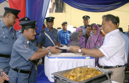 TAN SRI MUHYIDDIN YASSIN