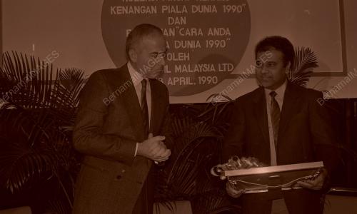 KL08_170490_CALTEX1990_PIALADUNIA