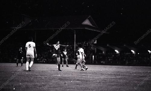 BOLA SEPAK PERSAHABATAN