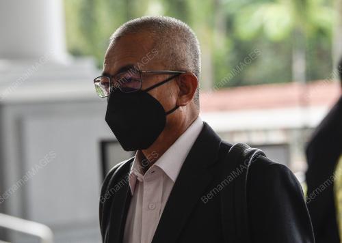 DATUK ROZMAN ISLI