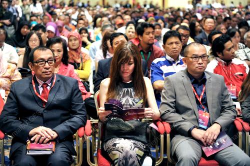 KL08_18022014_FORUM