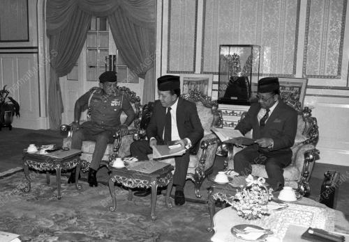 KL08_18022015_PERJUMPAAN_RAJA_RAJA