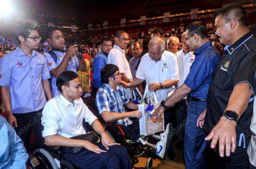 KL08_18052001_PM_BN201804286862