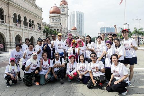 KL08_18092016_WALK_CANCER